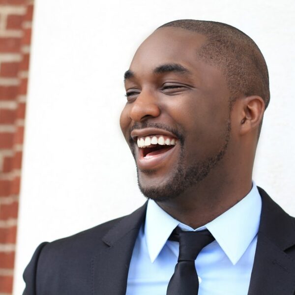 5 Reasons You Should Smile More as a Leader