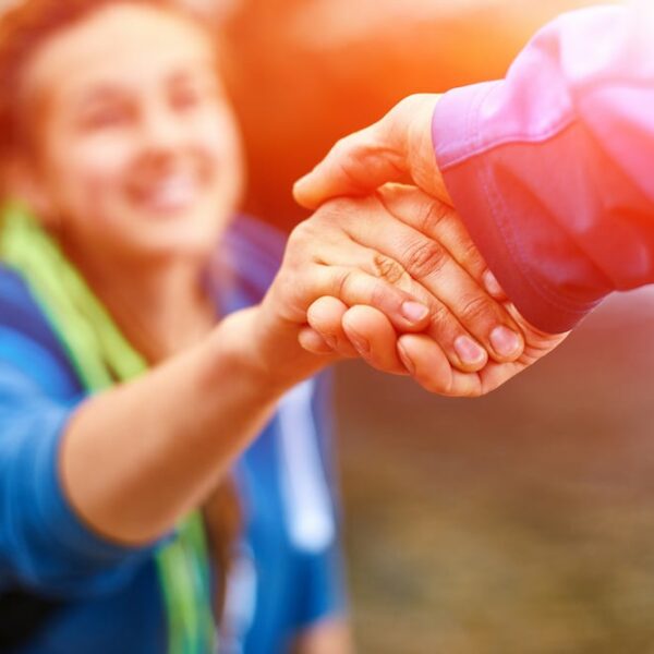 5 Research-Backed Benefits of Making Generosity a Habit