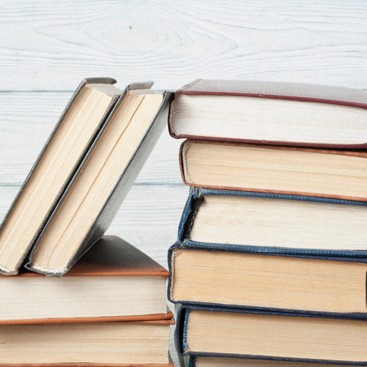 10 Rules to Read More Books This Year